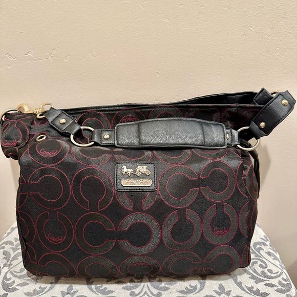 Stunning Coach Canvas Purse - Picture 3 of 9